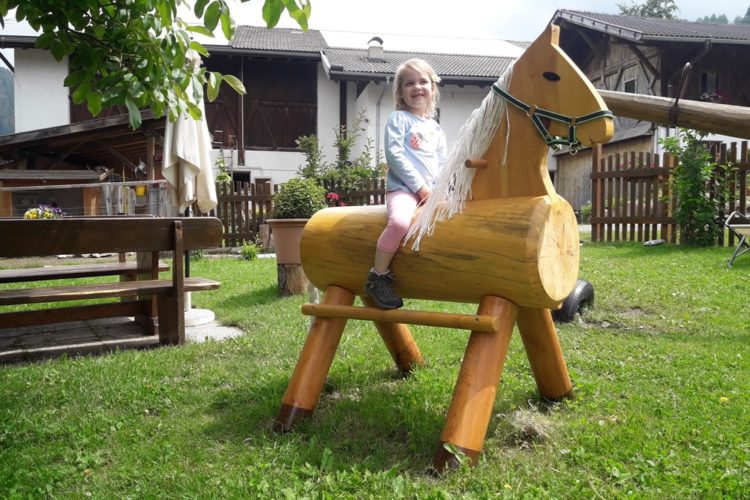 Holzpferd